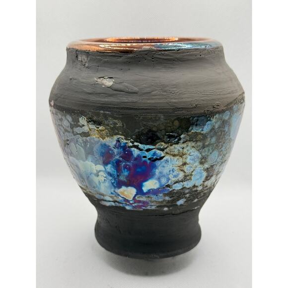 Raku-Fired Iridescent Vase – Handcrafted Ceramic Art with Metallic Glaze - Picture 1 of 1